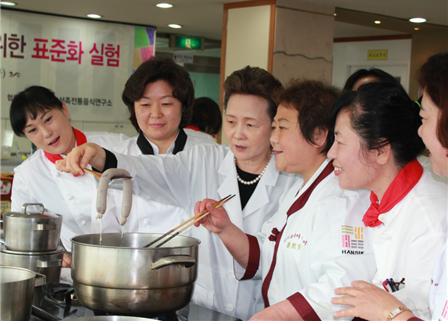 74945d7bec8bcf16de882f5156e561ad_1568957396_7819.jpg 연변 조선족 전통음식문화 발굴 및 심포지엄 관련 이미지