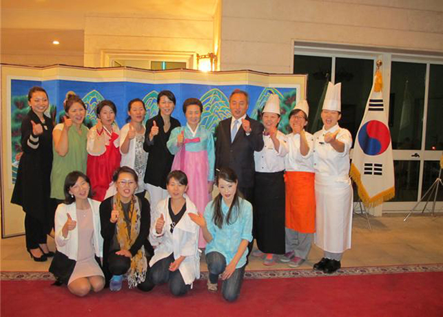 cb029538555552607d4671d27af2dc05_1568613006_9437.jpg 한-이란 수교 50주년 기념 한식 만찬 행사 – ‘2012 Taste of Korea in Iran’ 관련 이미지