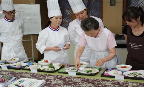 2015 해외요리학교 한식강좌담당교수 양성과정 교육 관련 이미지