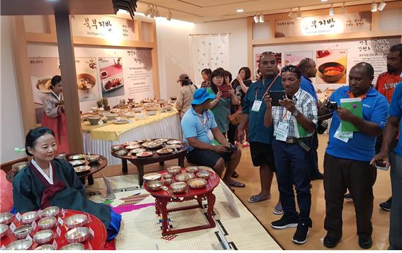 f828d2588be4169371d5fce141d2baf4_1569220008_6643.jpg 안산 식품전시 홍보관 – 농수산식품부 직거래 산지페어 연계 관련 이미지