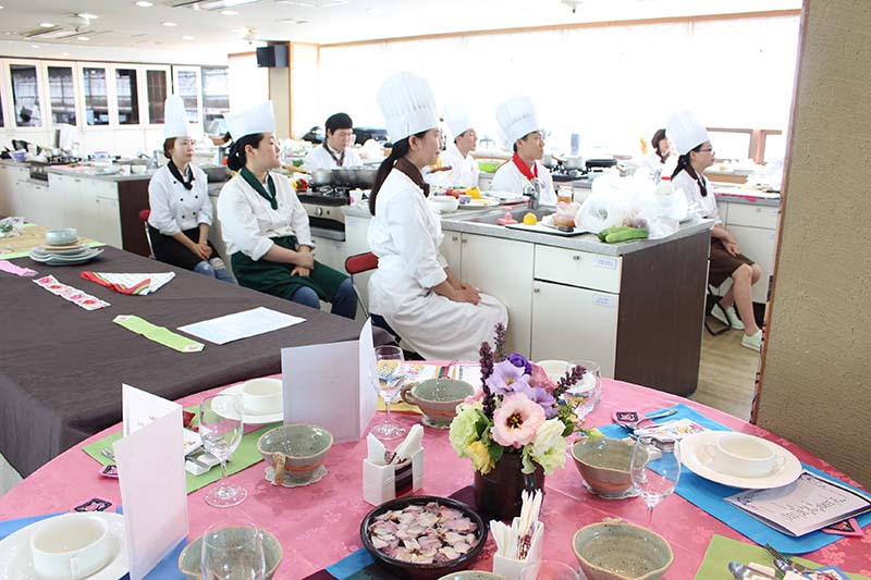 한식의 세계화 – 해외파견  한식전문조리사 과정 관련 이미지
