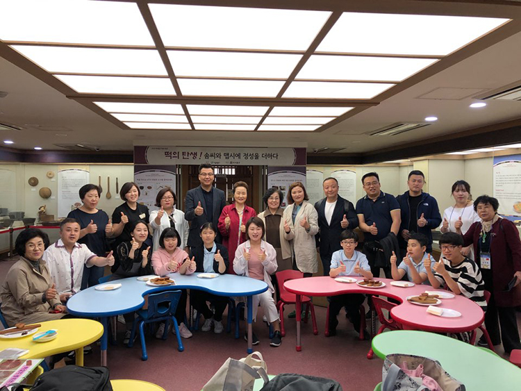 연변조리사 단체방문 관련 이미지