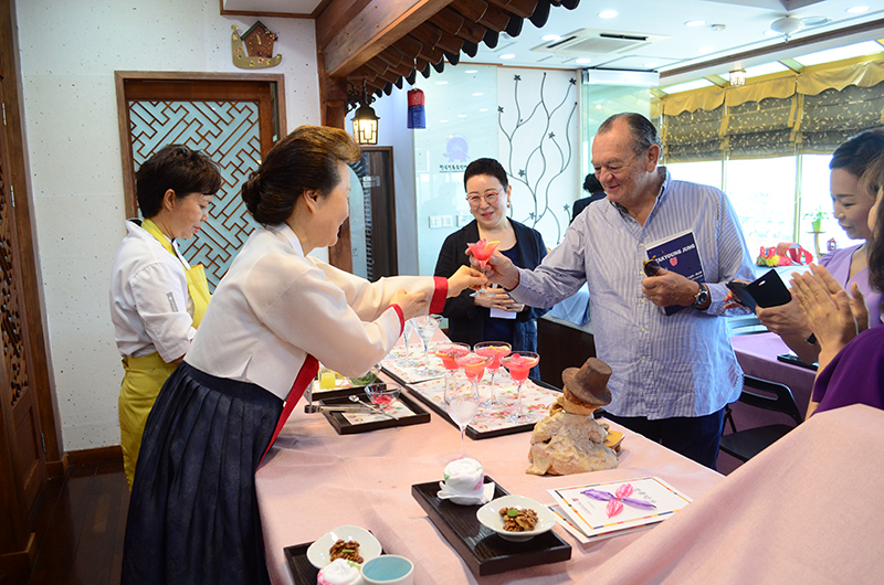 Club des Chefs des Chefs 2019 Korea – Gilles Bragard 단장방문 관련 이미지