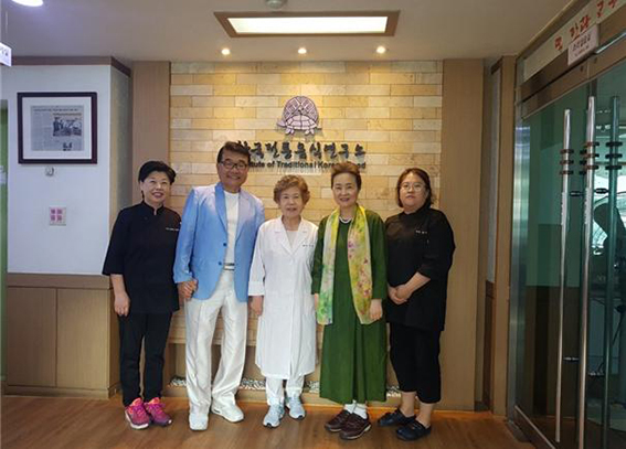 9d93d1e2bba1126c46b53094e0ab150b_1571626283_0846.jpg 미서부한식세계화협회 임종택 회장님 방문 관련 이미지