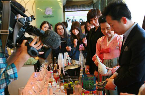 b1dfb1c554da5be4bb5171c84ac03525_1574044034_9821.jpg 전통주의 향기에 빠지다 관련 이미지