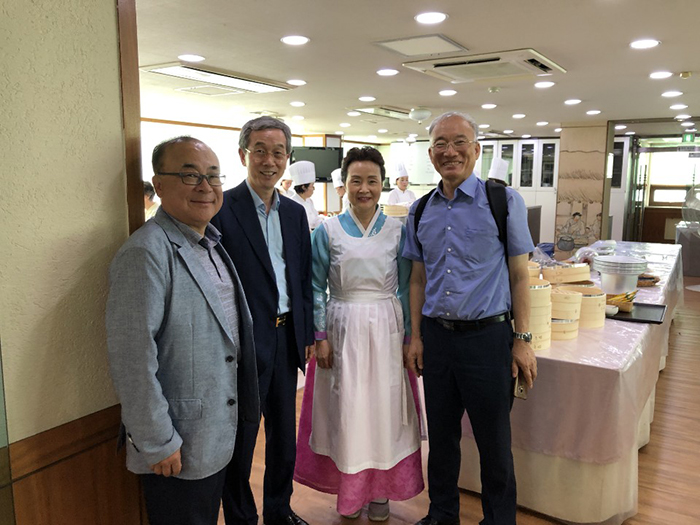 원로교수 10분 연구소 방문(박형희 대표님 참석) 관련 이미지