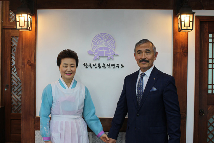 미국 해리스 대사 방문 관련 이미지