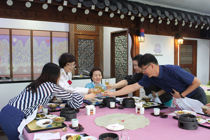 주한중국대사관 릴리 여사님 방문 관련 이미지