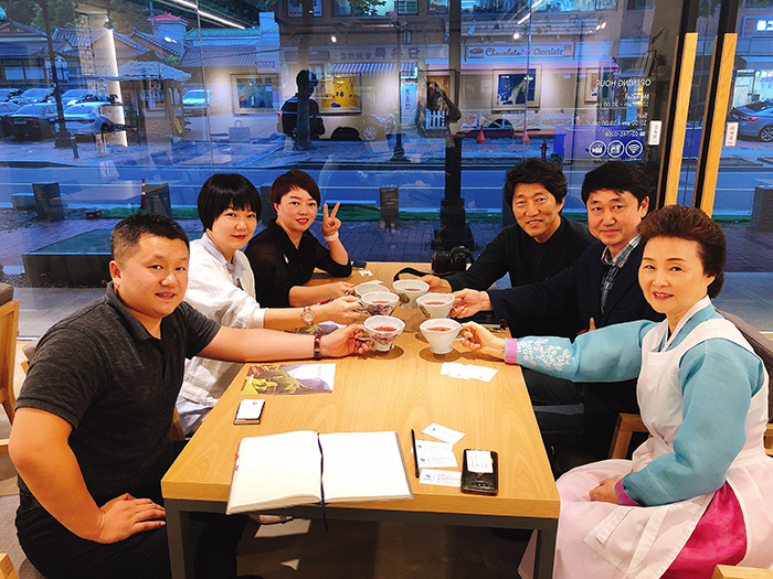 경제인들의 만남 (북경감독) 관련 이미지