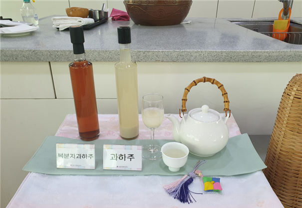 109965f458d9ac41b85bfe64e17db652_1625713871_1104.png 연천군 농업대학 과하주 체험 진행 관련 이미지