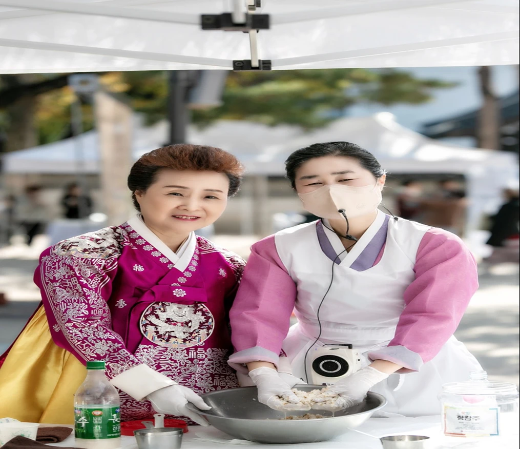 돈화문로 행사(전통주 빚기)