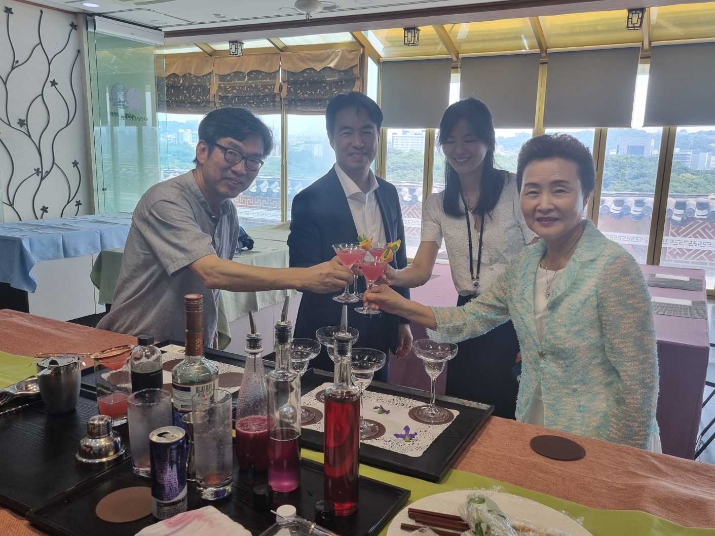 05b458a23ebf8f87316c9175c233a187_1694506376_3276.jpg 전)주한멕시코 대사, 국제 안보 대사 관련 이미지