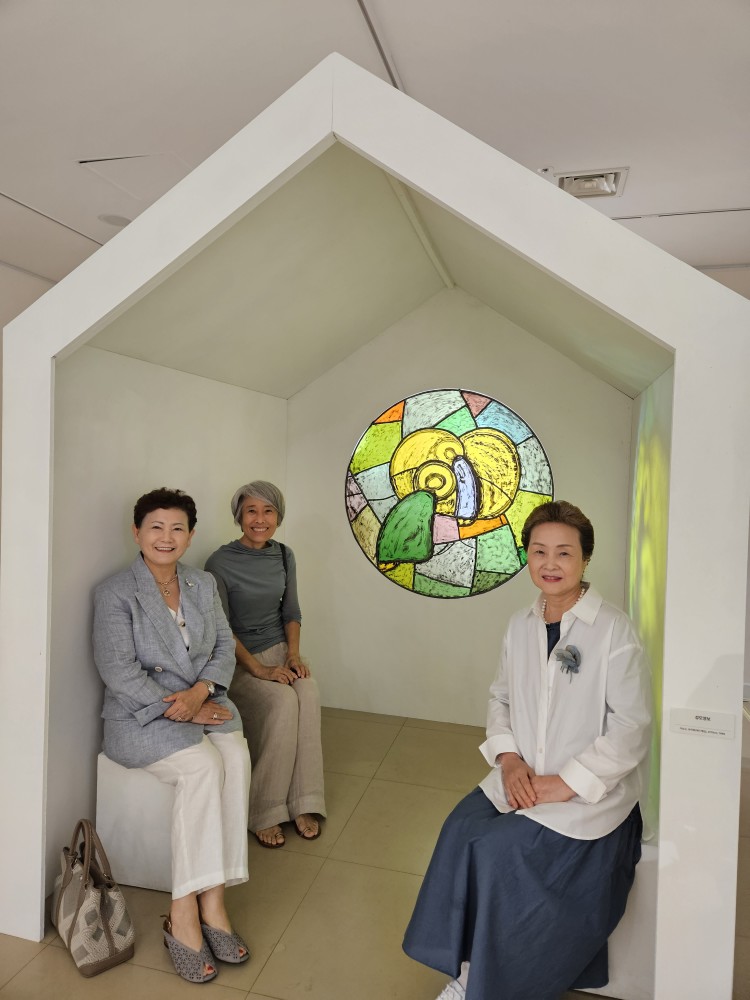 강인희 교수님 제자들의 모임인 한국의 맛 회원들과 함께ᆢ 명동성당 1898갤러리에서 관련 이미지