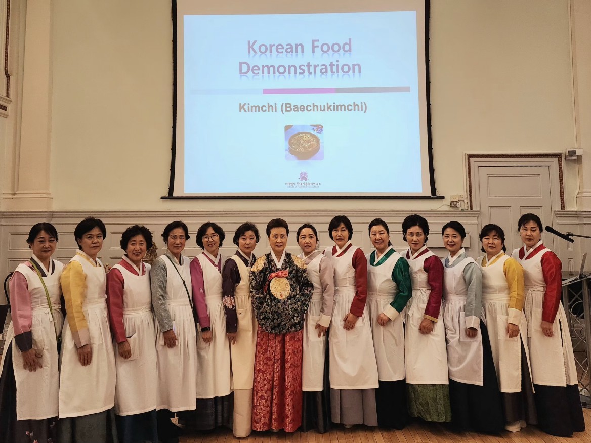 ‘제 3회 영국 김치 페스티벌’ , 최대 인파 참가 등 대성황리 개최 !
