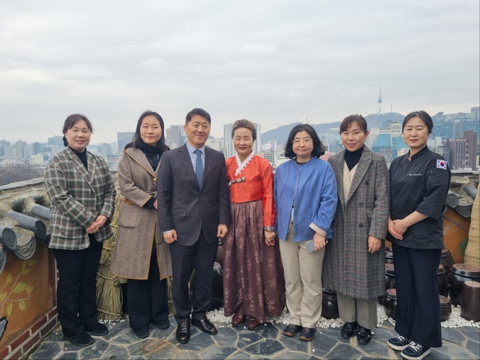한식진흥원 이사장 관련 이미지