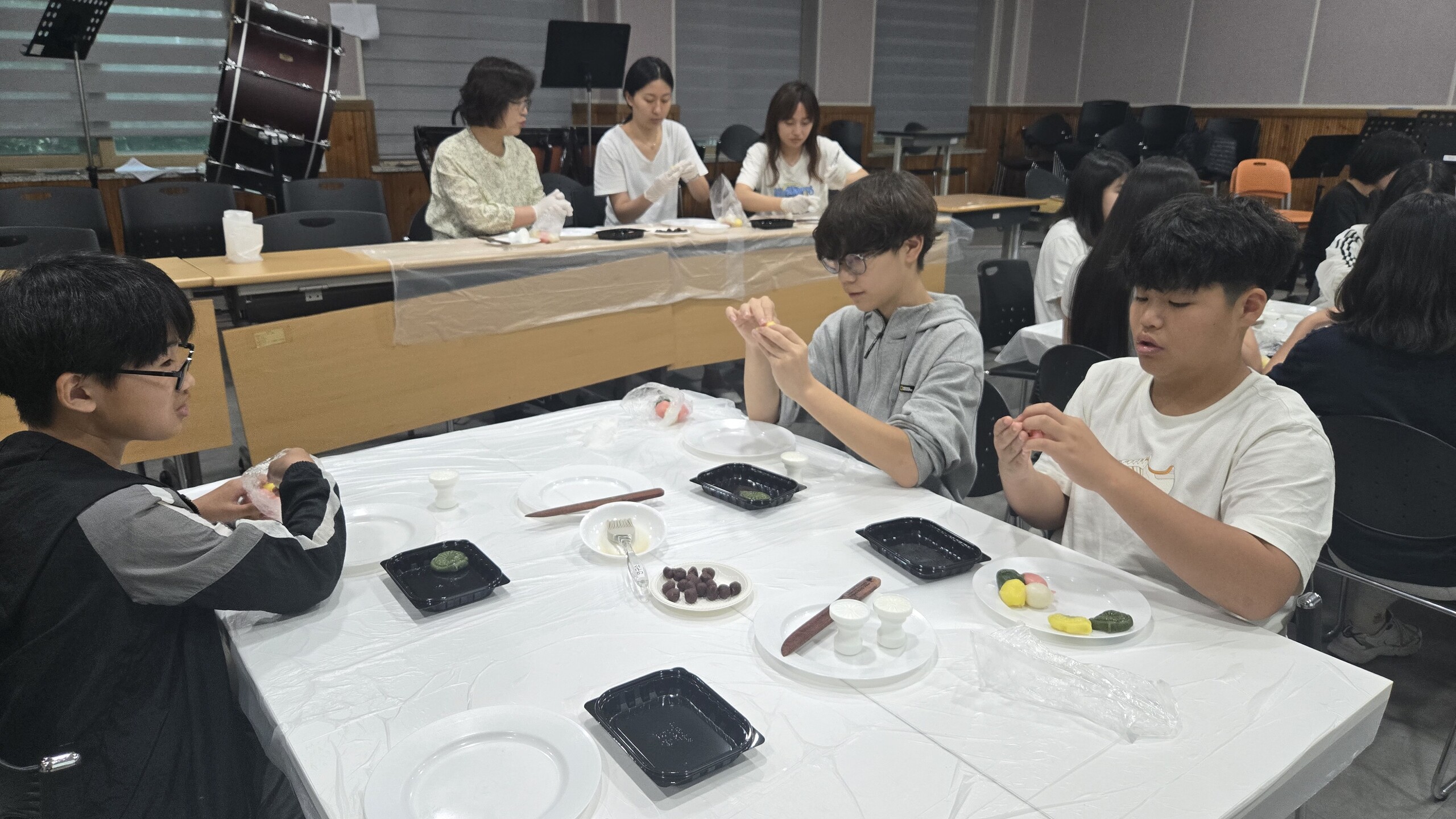 [교육] ‘개성음식에 대한 이해와 전통 떡 만들기’ 학생 체험 교육 -6- 관련 이미지
