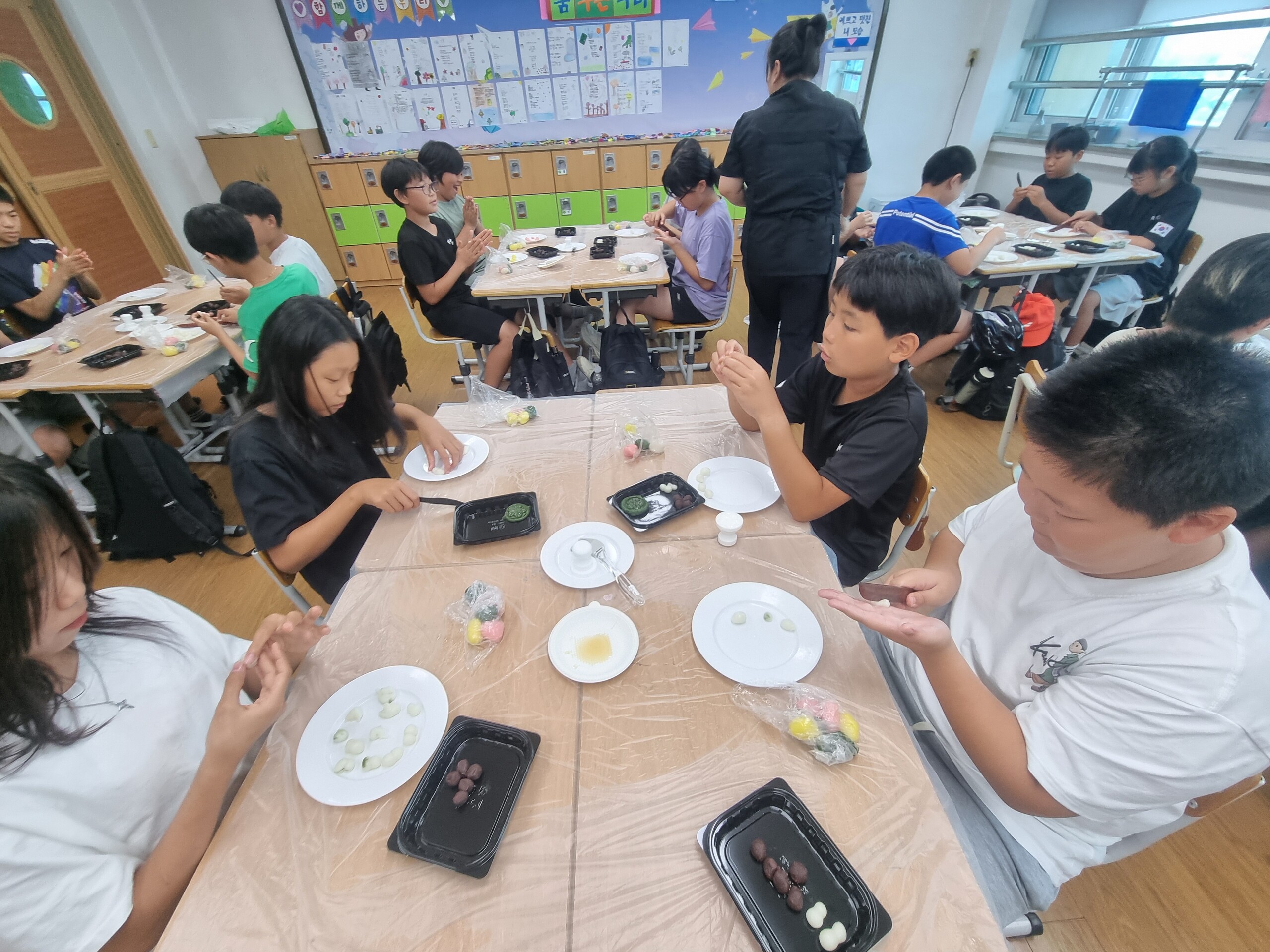 [교육] ‘개성음식에 대한 이해와 전통떡 만들기’ 학생 체험 교육 -7- 관련 이미지
